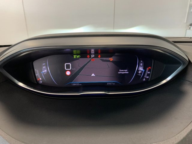 PEUGEOT 3008 usata, con Volante in pelle