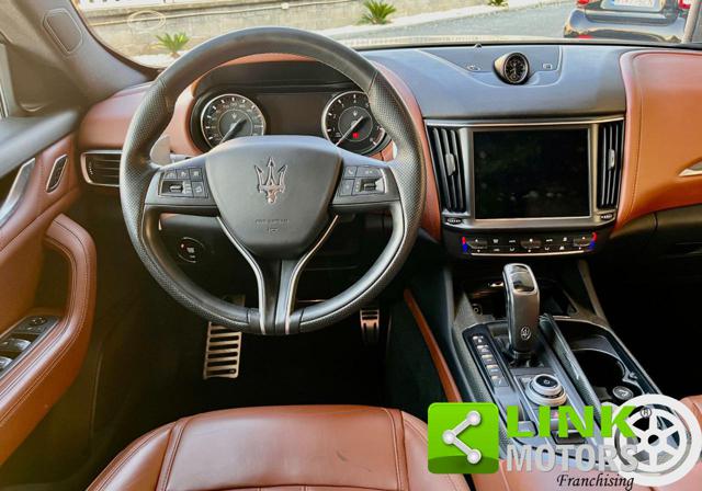 MASERATI Levante usata, con Autoradio