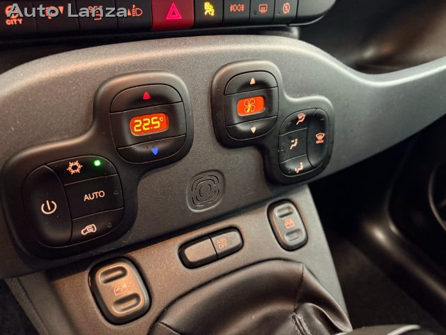FIAT Panda Cross usata, con Controllo automatico clima