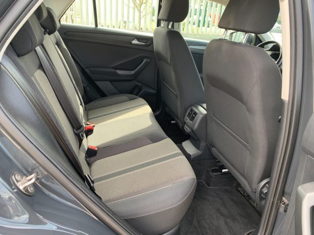 VOLKSWAGEN T-Roc usata, con Controllo automatico clima