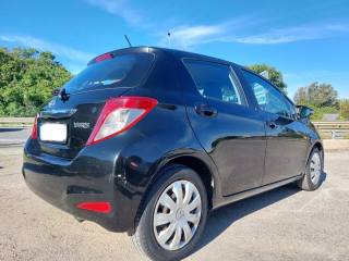 TOYOTA Yaris usata 5