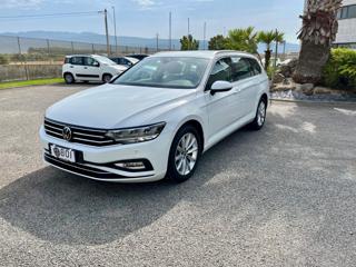 VOLKSWAGEN Passat Variant usata, con Airbag laterali