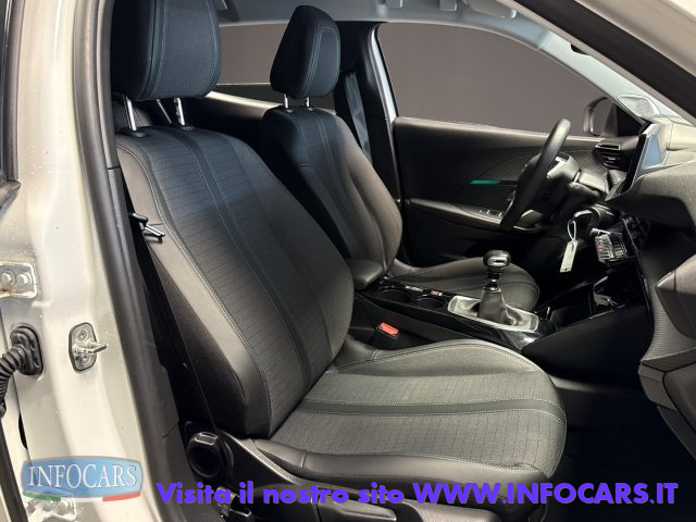 PEUGEOT 2008 usata, con Autoradio