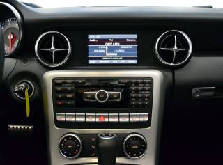 MERCEDES-BENZ SLK 200 usata, con Autoradio