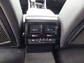 VOLKSWAGEN Touareg usata, con Fendinebbia