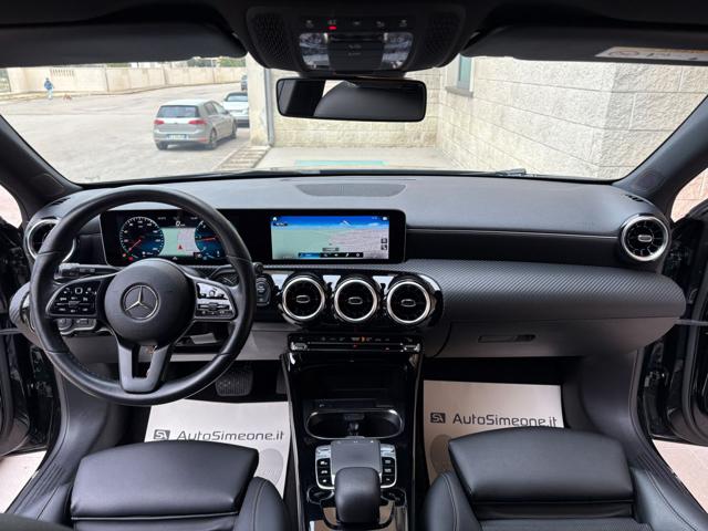 MERCEDES-BENZ A 200 usata, con Cronologia tagliandi