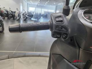 PIAGGIO Beverly 500 usata 9