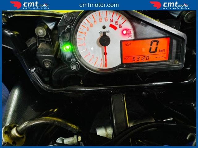 SUZUKI GSX R 750 usata 4