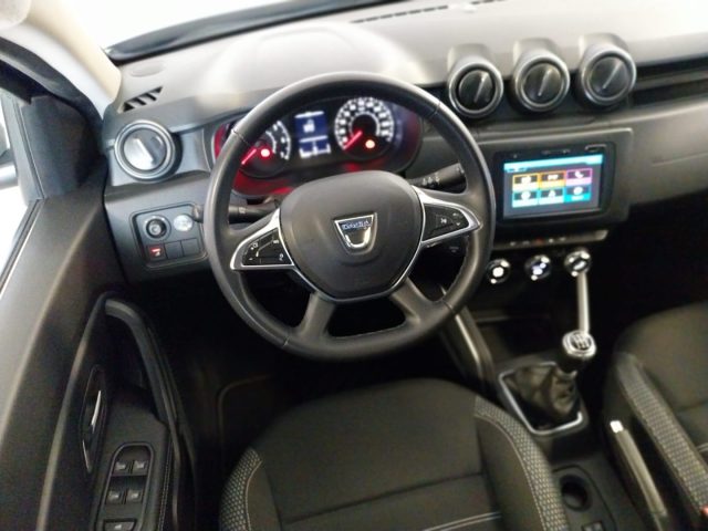 DACIA Duster usata, con Touch screen