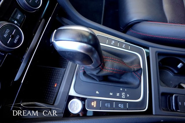 VOLKSWAGEN Golf GTI usata, con Fendinebbia