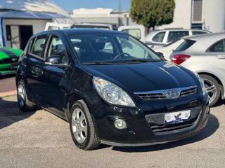 HYUNDAI i20 usata, con Airbag laterali