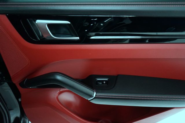 PORSCHE Cayenne usata, con Airbag testa