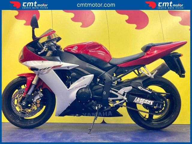 YAMAHA YZF R1 usata 2