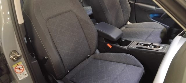 VOLKSWAGEN Golf usata, con ESP