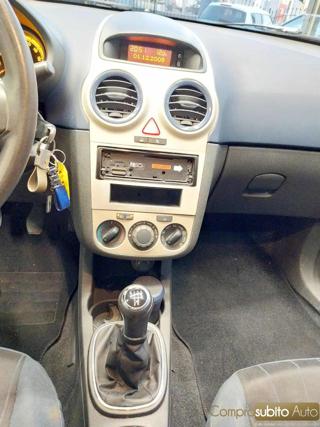 OPEL Corsa usata 17