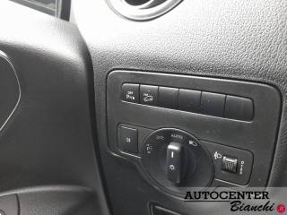 MERCEDES-BENZ Vito usata, con Bracciolo