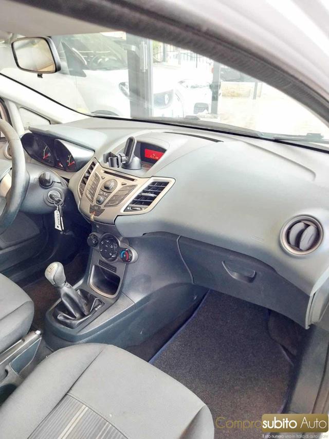 FORD Fiesta usata, con Sedile posteriore sdoppiato