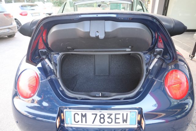 VOLKSWAGEN New Beetle usata 60