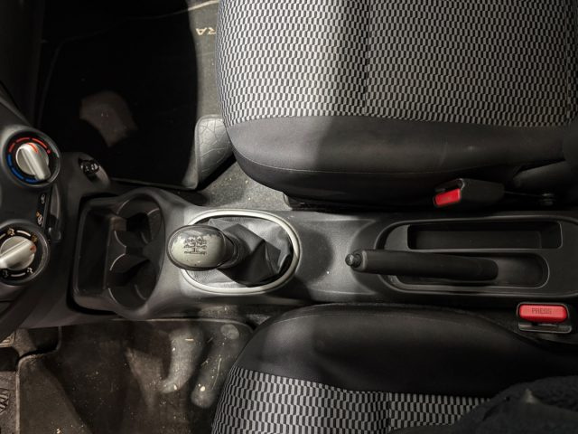 NISSAN Micra usata, con Bluetooth