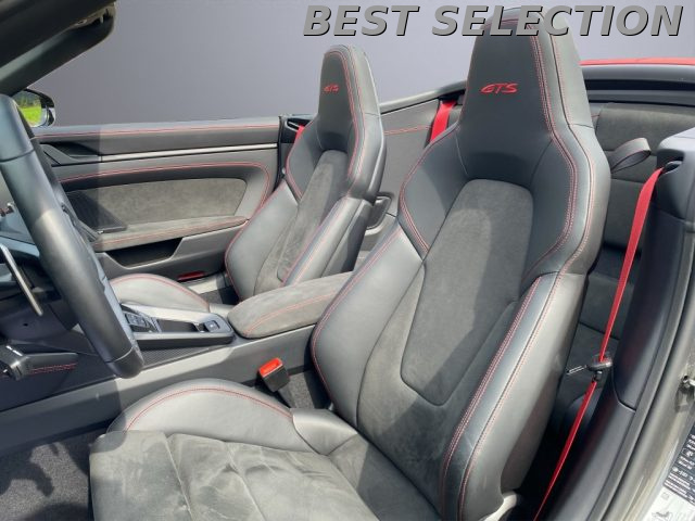 PORSCHE 992 usata, con Autoradio