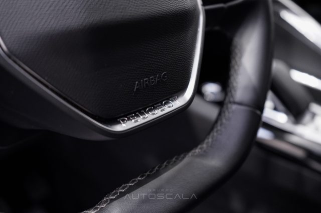 PEUGEOT 3008 usata, con Sistema di navigazione