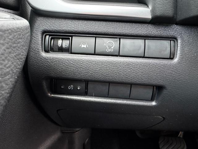 NISSAN Qashqai usata, con USB