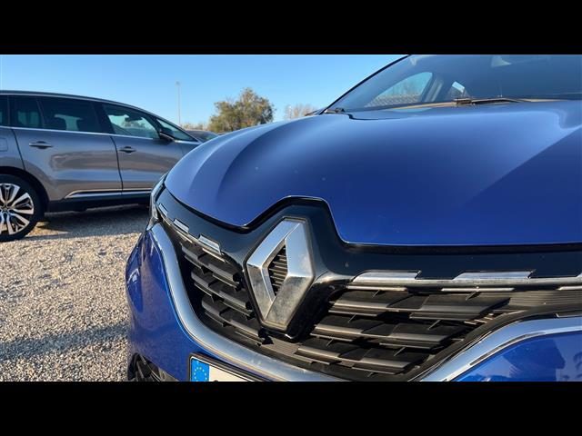 RENAULT Captur usata, con Volante in pelle