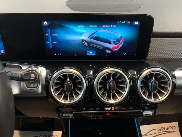 MERCEDES-BENZ GLB 180 usata, con Autoradio digitale