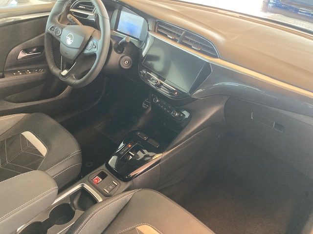 OPEL Corsa usata, con Servosterzo
