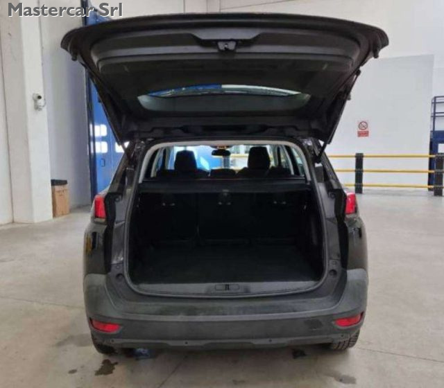 PEUGEOT 5008 usata, con Park Distance Control
