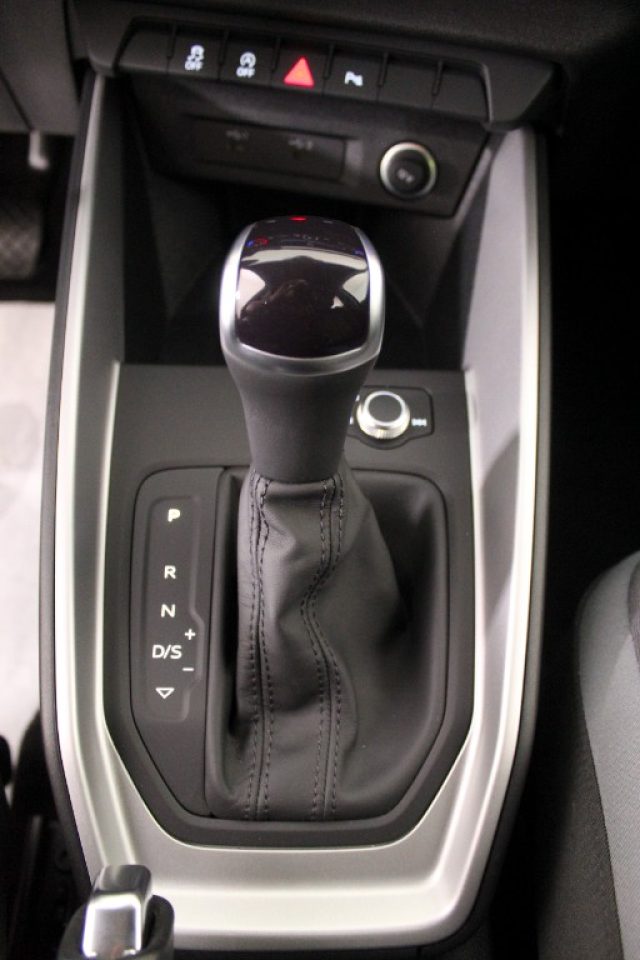 AUDI A1 usata, con Autoradio