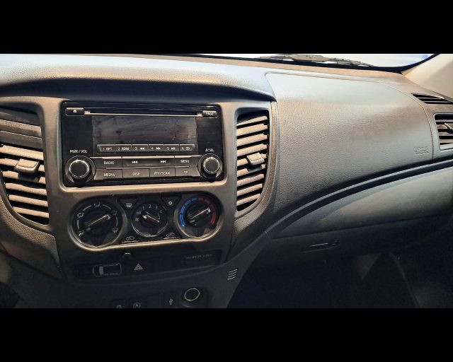 MITSUBISHI L200 usata, con Volante in pelle