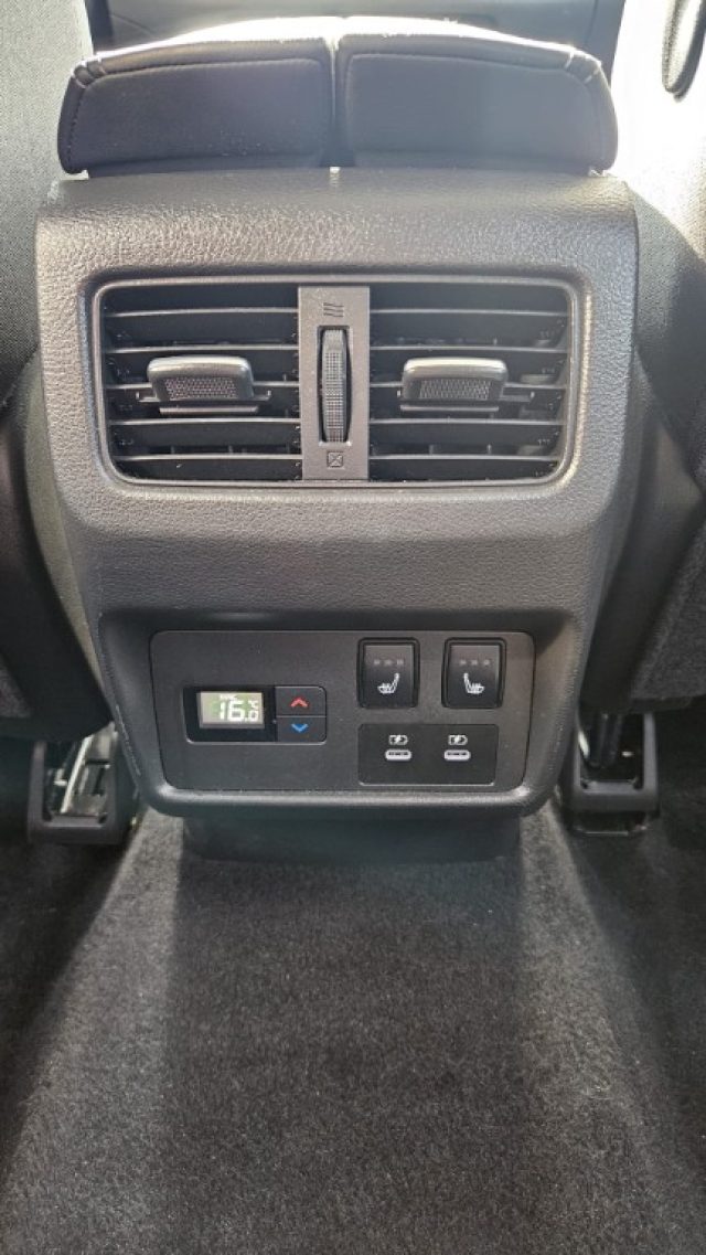 NISSAN X-Trail usata, con Volante in pelle