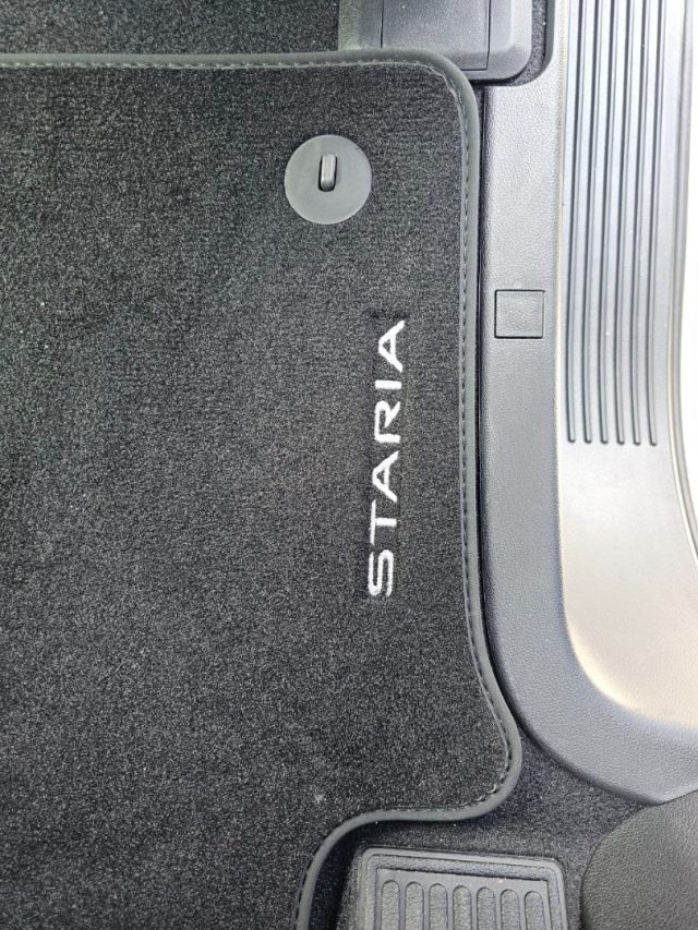 HYUNDAI Staria usata, con Adaptive Cruise Control