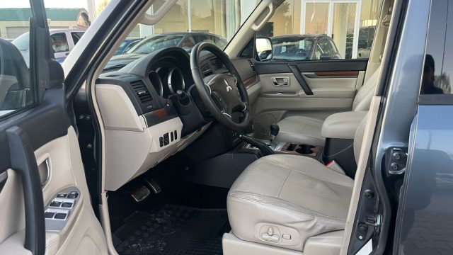 MITSUBISHI Pajero usata, con Cerchi in lega