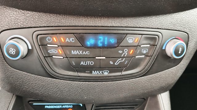 FORD Tourneo Courier usata, con ESP