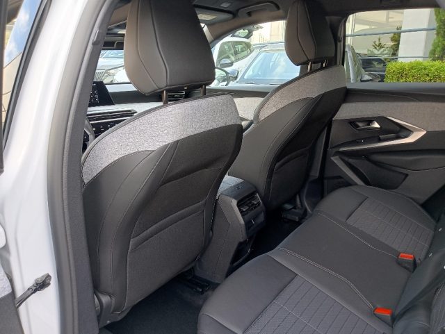 PEUGEOT 3008 usata, con USB