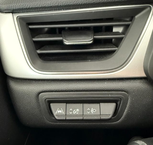 RENAULT Captur usata 21