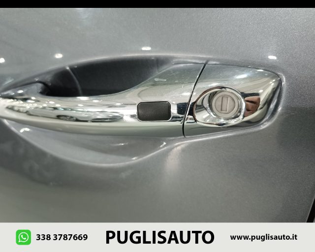 HYUNDAI Santa Fe usata, con Sensori di parcheggio posteriori