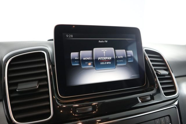 MERCEDES-BENZ CLA usata 9