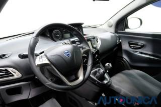LANCIA Ypsilon usata, con Autoradio