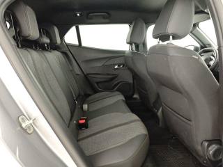 PEUGEOT 2008 usata, con Sedile posteriore sdoppiato