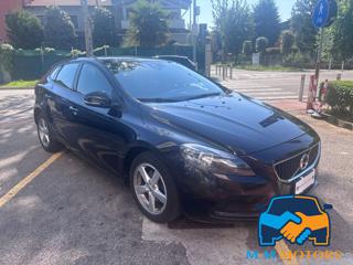 VOLVO V40 D2 Geartronic R-design