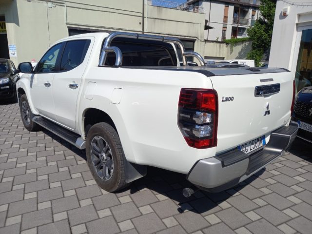 MITSUBISHI L200 usata, con Autoradio