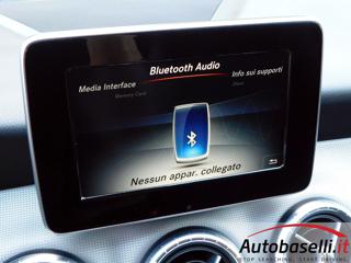 MERCEDES-BENZ CLA 200 usata, con Specchietto retrovisore con funzione antiabbagliamento