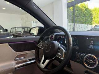 MERCEDES-BENZ GLA 200 usata, con Controllo elettronico della corsia