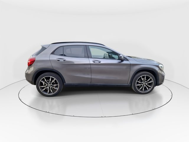 MERCEDES-BENZ GLA 200 usata, con Cruise Control