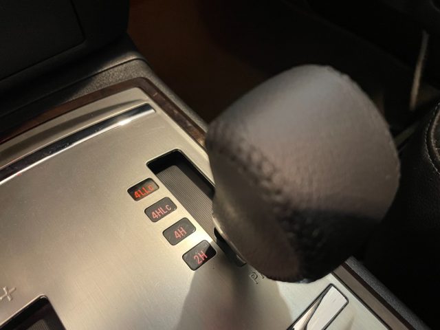 MITSUBISHI Pajero usata, con USB