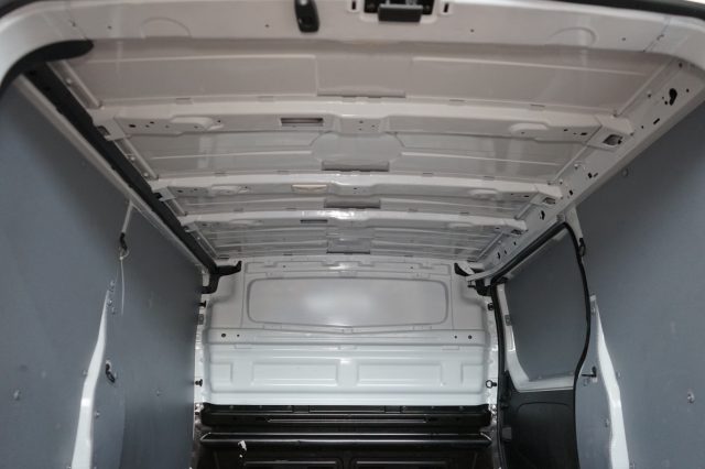RENAULT Trafic usata, con Fari LED
