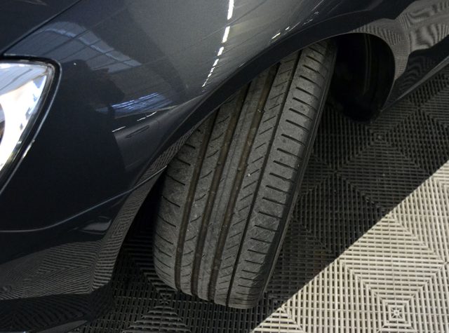 MERCEDES-BENZ SLK 200 usata, con USB